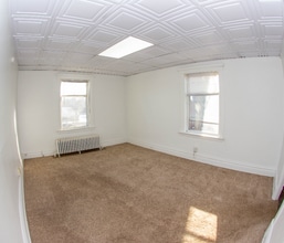 312 Woodward Ave in Kalamazoo, MI - Building Photo - Building Photo