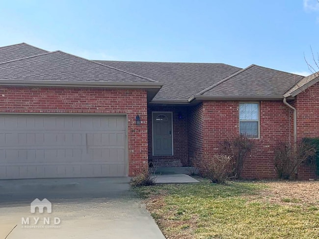 property at 4674 Oneida Dr