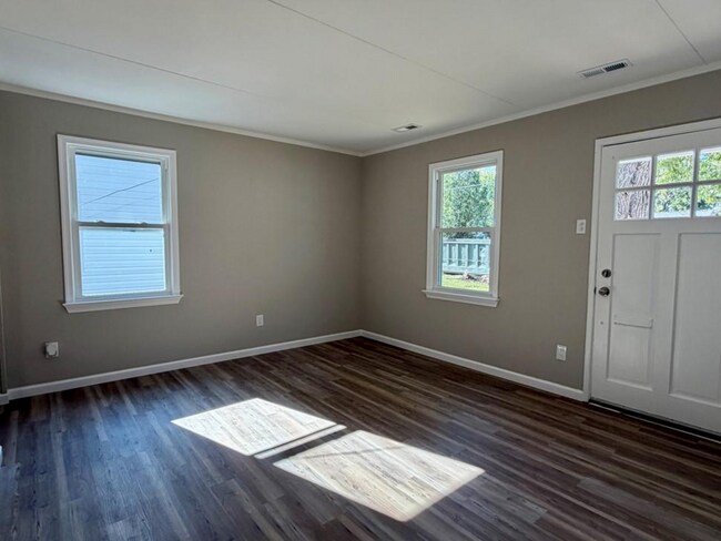 53 Phelps Cir in Hampton, VA - Building Photo - Building Photo