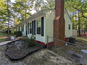 10624 Sarata Ln in Chesterfield, VA - Building Photo - Building Photo