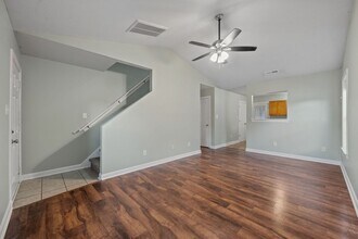 700 Streamwood Dr in Jacksonville, NC - Building Photo - Building Photo