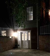 6104 Edmont Dr in Frederick, MD - Foto de edificio - Building Photo