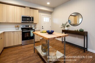 4131 Prince Ct in Bellingham, WA - Building Photo - Building Photo