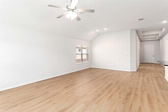 24543 Greeley Lake Dr in Katy, TX - Building Photo - Building Photo