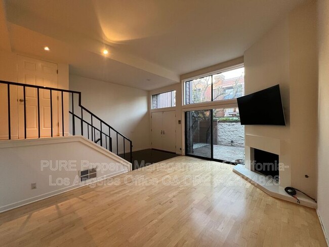 property at 4617 Alla Rd