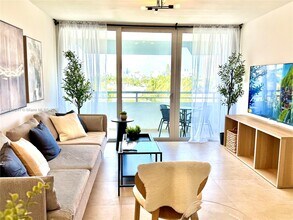 1080 94th St in Bay Harbor Islands, FL - Building Photo - Building Photo
