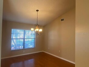 1670 Virginia Ave in Palm Harbor, FL - Foto de edificio - Building Photo