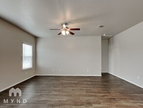 306 Saiga Dr in New Braunfels, TX - Building Photo - Building Photo