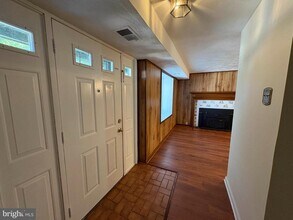 4513 Squiredale Square in Alexandria, VA - Building Photo - Building Photo