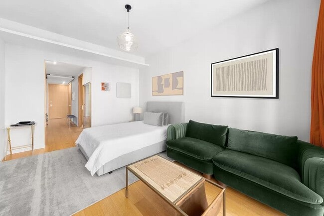 476 Broadway in New York, NY - Building Photo - Building Photo