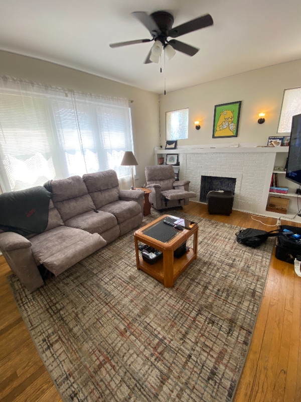 2106 W Thomas St, Unit 3F in Chicago, IL - Building Photo - Building Photo