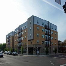 Aurora in Eugene, OR - Building Photo - Building Photo