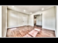 810 Brooks Ln photo'