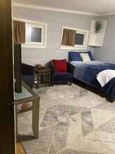 12360 Huston St in Valley Village, CA - Building Photo - Building Photo