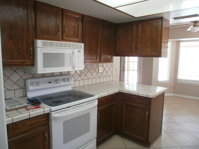3731 E Hampton Ave in Mesa, AZ - Building Photo - Building Photo