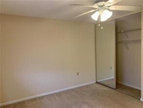 1703 Whitehall Dr, Unit 401 in Davie, FL - Building Photo - Building Photo