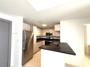 185 SE 14th Terrace, Unit 1807 in Miami, FL - Foto de edificio - Building Photo