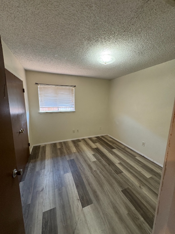 321 Easy St in Corpus Christi, TX - Building Photo - Building Photo