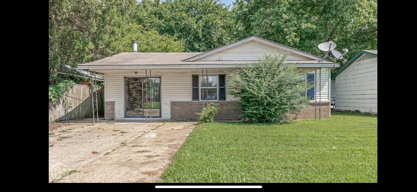 418 Tennessee St in Blytheville, AR - Building Photo