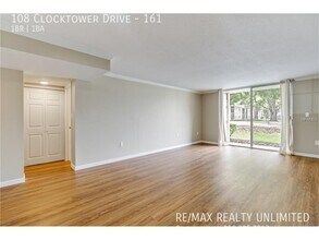 108 Clock Tower Dr in Brandon, FL - Building Photo - Building Photo