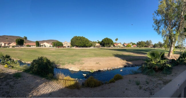 21675 N 61st Ave in Glendale, AZ - Foto de edificio - Building Photo