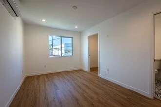 360 N Detroit St in Los Angeles, CA - Foto de edificio - Building Photo