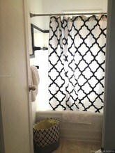 7835 Harding Ave-Unit -B in Miami Beach, FL - Building Photo - Building Photo