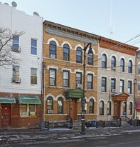 212 Wyckoff Ave in Brooklyn, NY - Building Photo
