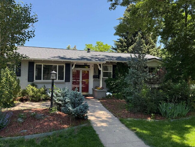 property at 2261 W Briarwood Ave