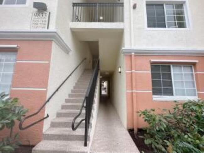 9873 Baywinds Blvd in Royal Palm Beach, FL - Building Photo - Building Photo