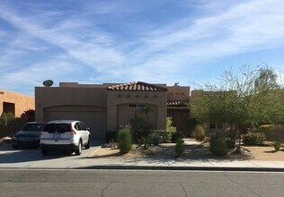 74075 Alpine Ln in Palm Desert, CA - Foto de edificio - Building Photo