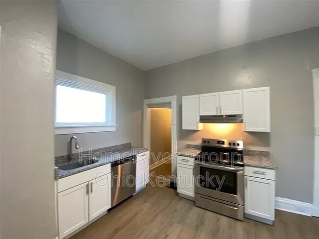 329 E 16th St in Covington, KY - Foto de edificio - Building Photo
