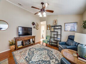 13035 Brook Garden Ln in San Antonio, TX - Foto de edificio - Building Photo