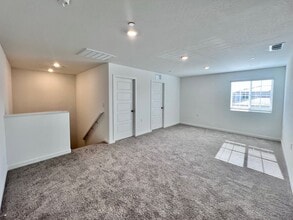 4453 Buckingham Ave in Clovis, CA - Building Photo - Building Photo