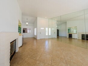 363 Muirfield Dr in Palm Desert, CA - Building Photo - Building Photo