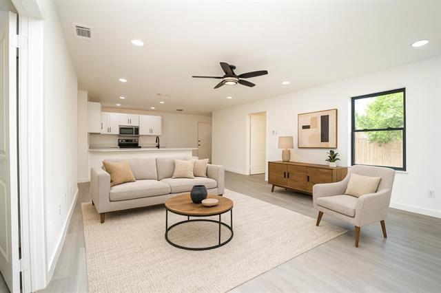 404 Westwood Dr in Euless, TX - Building Photo - Building Photo