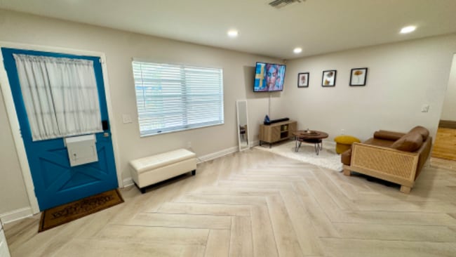 property at 232 SE Monroe Cir N