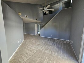 3923 Overland Dr in Lawrence, KS - Building Photo