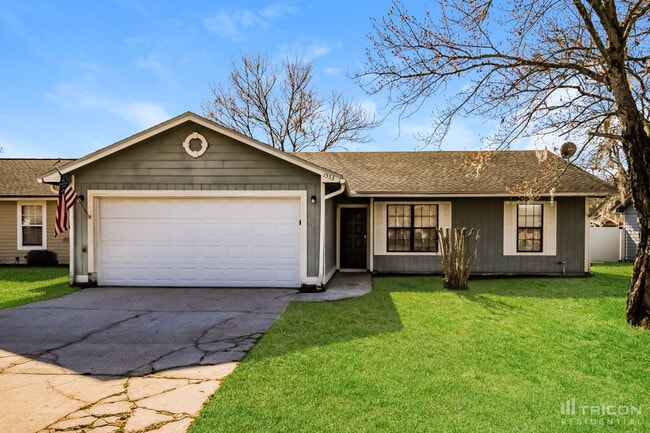 1553 Kingfisher Blvd