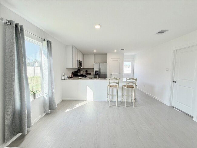 21307 Bianchi Ct in New Caney, TX - Building Photo - Building Photo