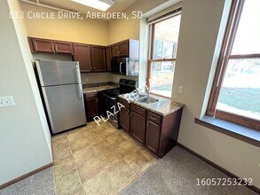 214 S Kline St in Aberdeen, SD - Building Photo - Building Photo