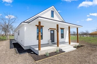 260 Amaranta Ln in Dale, TX - Building Photo - Building Photo