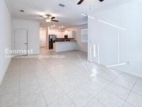 7064 Ripple Pond Lp, Unit 1801 in Zephyrhills, FL - Foto de edificio - Building Photo