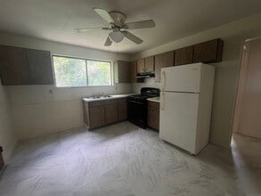 67 Dallas Terrace in Waterbury, CT - Building Photo - Building Photo