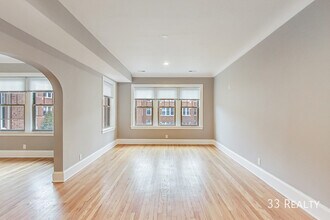 936 Pleasant St in Oak Park, IL - Building Photo - Building Photo