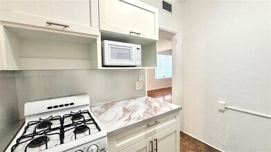 751 Euclid Ave in Miami Beach, FL - Building Photo - Building Photo