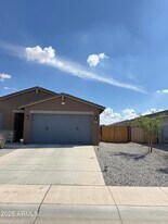 2609 E San Miguel Dr in Casa Grande, AZ - Building Photo