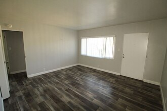 1/15 College Dr-Unit -5 College Drive in Ventura, CA - Foto de edificio - Building Photo