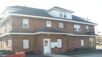 130 N Broadway in Pennsville Township, NJ - Building Photo