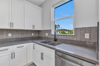 8489 Topeka Cir in Port Charlotte, FL - Building Photo - Building Photo